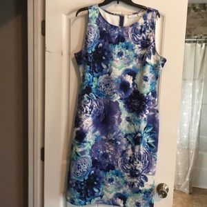 Floral sheath dress